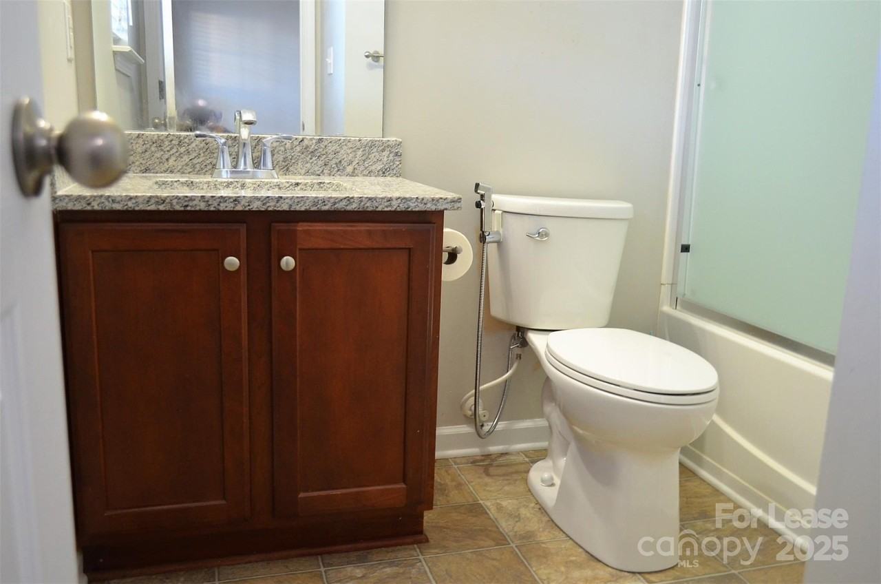 9712 Walkers Glen Dr Nw - Photo 5 of 29