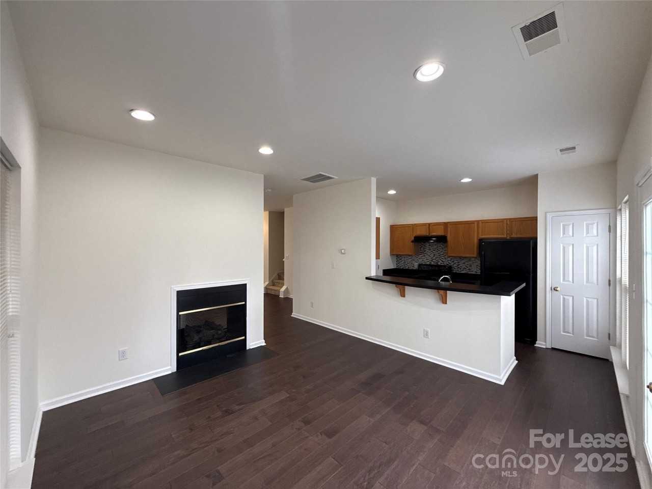 3038 Uxbridge Woods Ct - Photo 5 of 14