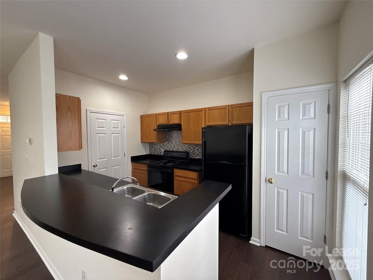 3038 Uxbridge Woods Ct - Photo 6 of 14