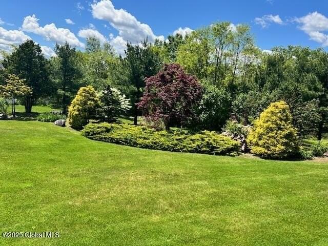 12 Glennon Rd - Photo 3 of 36