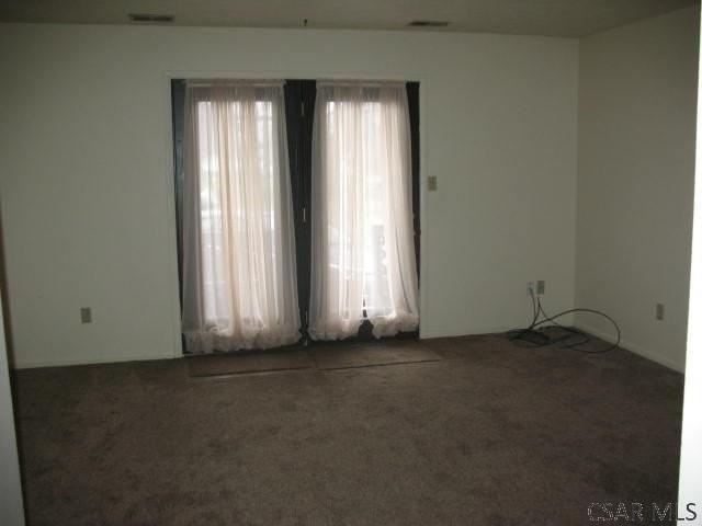 611 S Columbia Ave - Photo 3 of 6