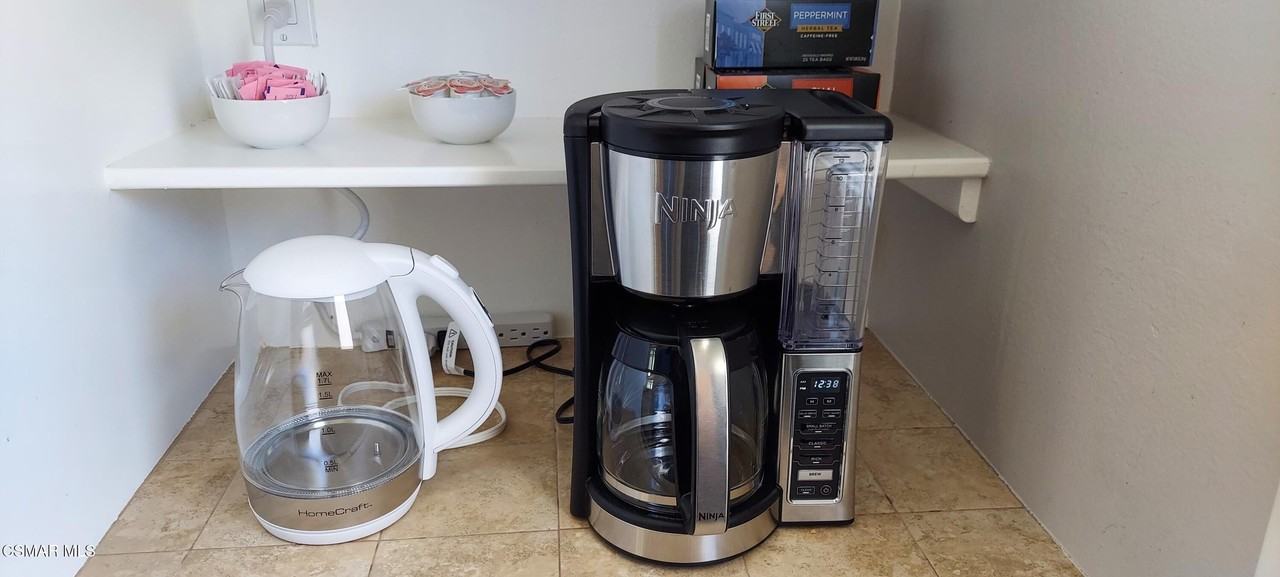 2250 Magnolia St - Photo 6 of 14