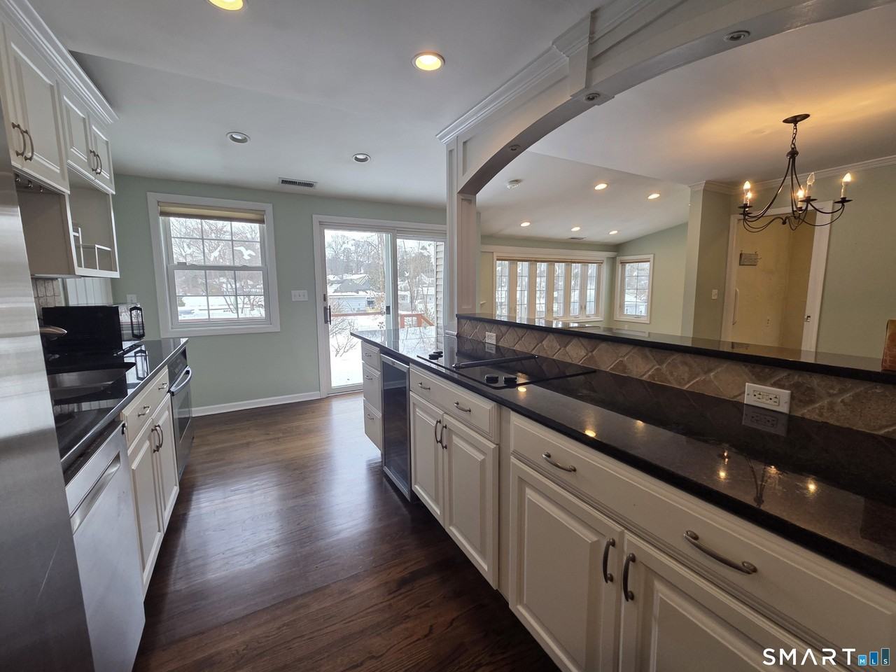 51 Glendale Rd - Photo 4 of 17