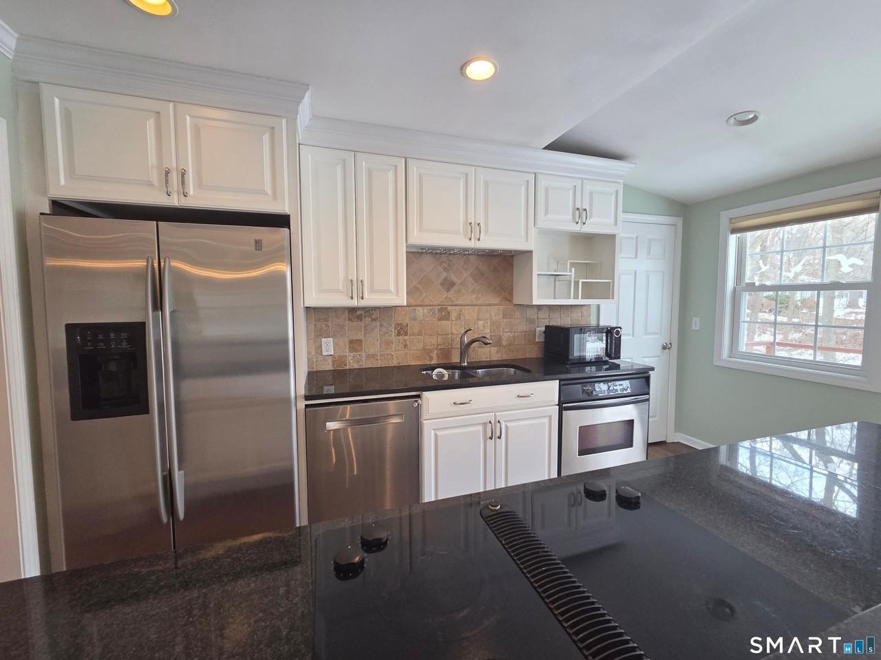 51 Glendale Rd - Photo 5 of 17