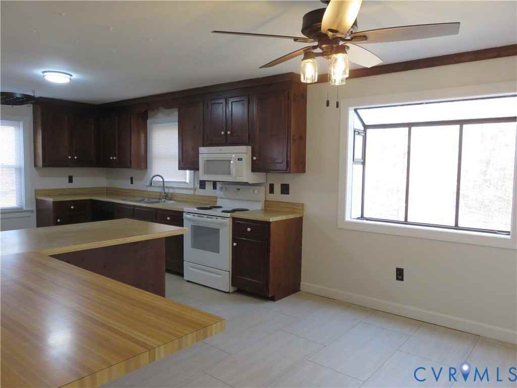 4261 Old Buckingham Rd - Photo 7 of 23