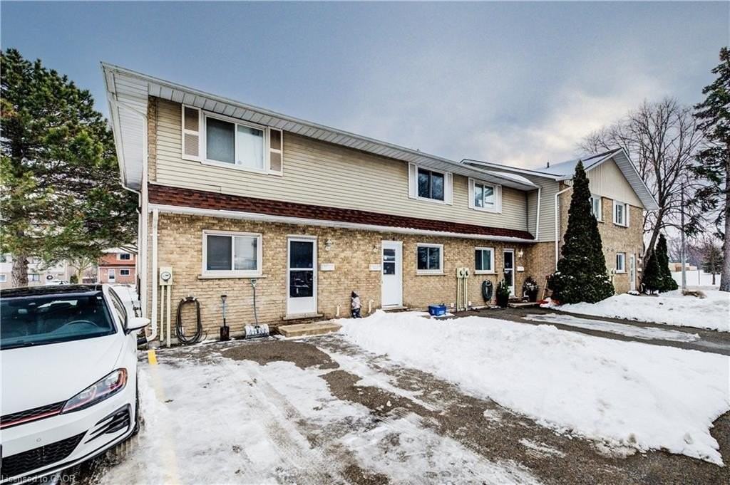 1051 Nellis Street 4 - Photo 7 of 32