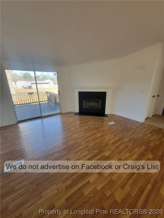 910 Blue Rd - Photo 2 of 12