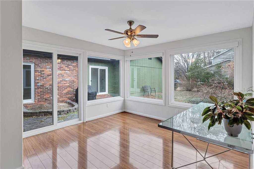 5045 Chestnut Forest Ln - Photo 5 of 25