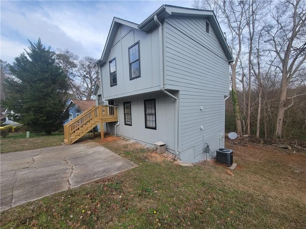 1085 Mainstreet Valley Dr - Photo 4 of 25