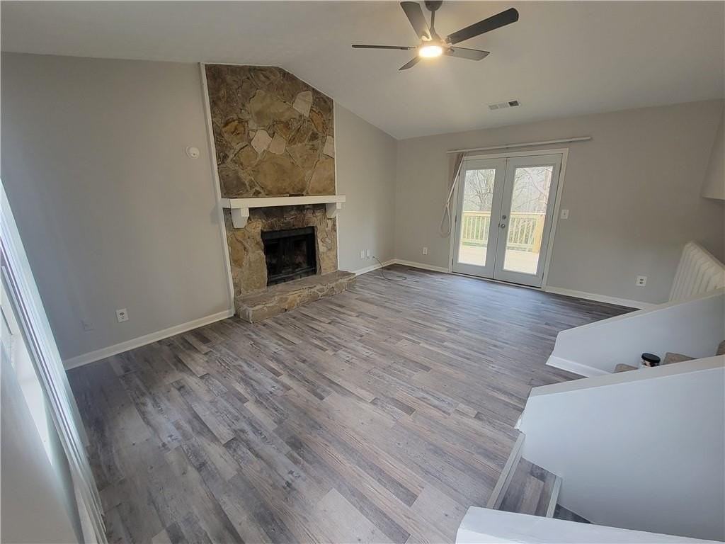 1085 Mainstreet Valley Dr - Photo 6 of 25