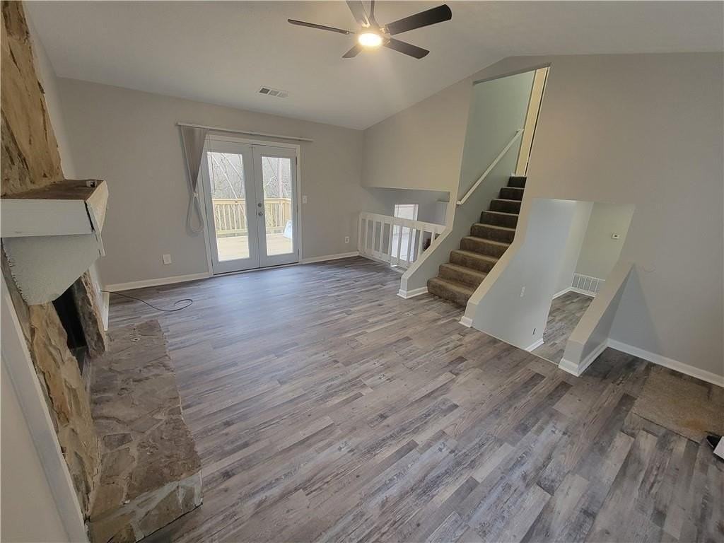 1085 Mainstreet Valley Dr - Photo 7 of 25