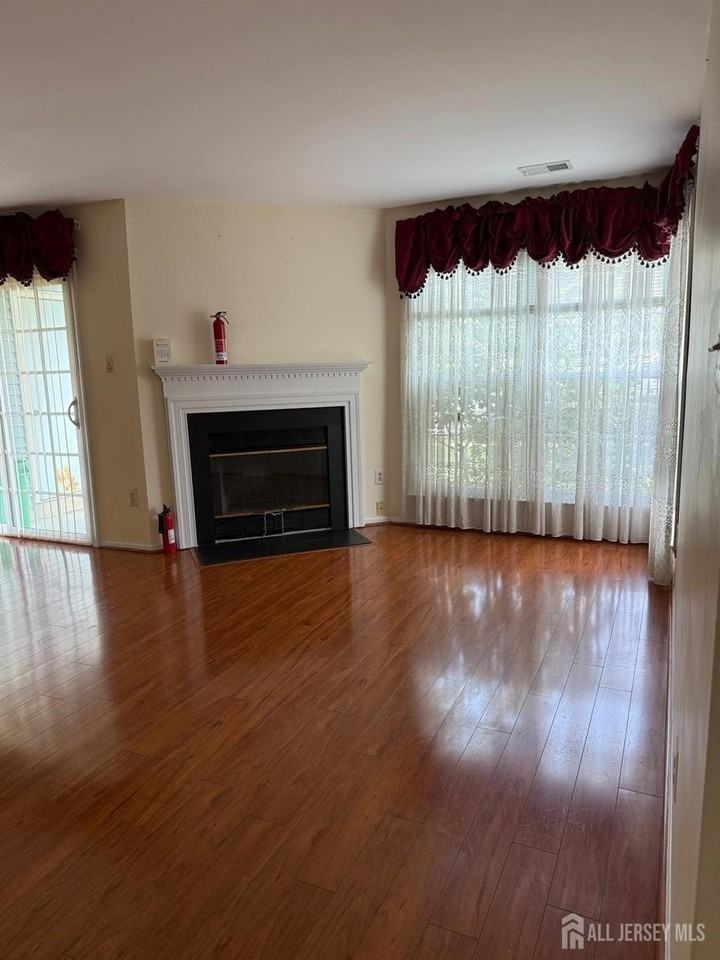 161 Andover Pl - Photo 4 of 21