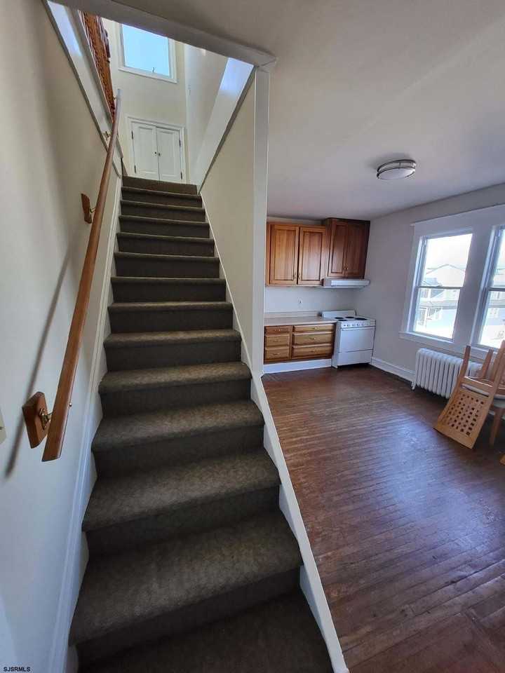 6215 Ventnor Ave - Photo 6 of 24