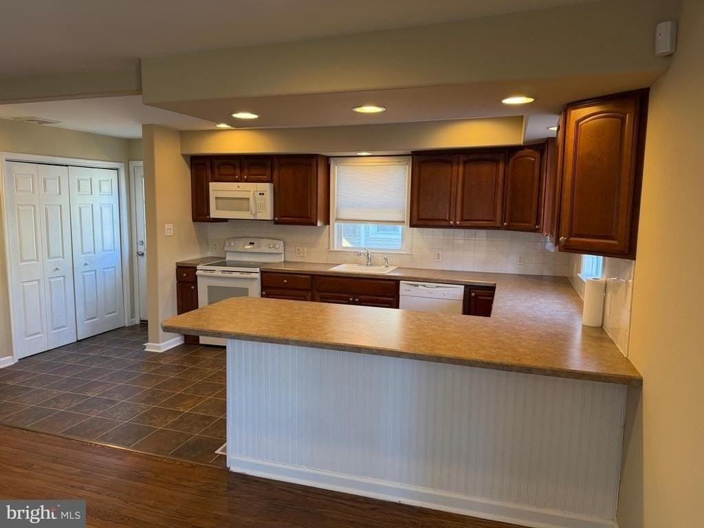 15 W Floral Ave - Photo 4 of 35