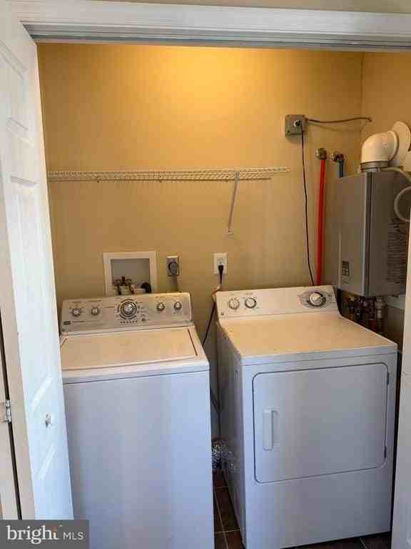 15 W Floral Ave - Photo 7 of 35