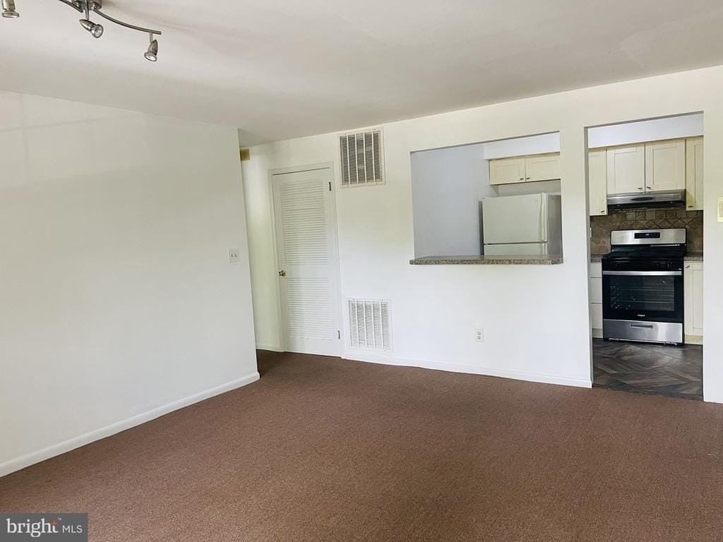 119 Acadia Ct #5 - Photo 4 of 12