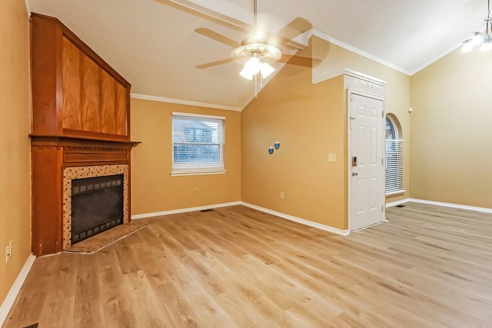 2120 Briarcliff Dr - Photo 6 of 17