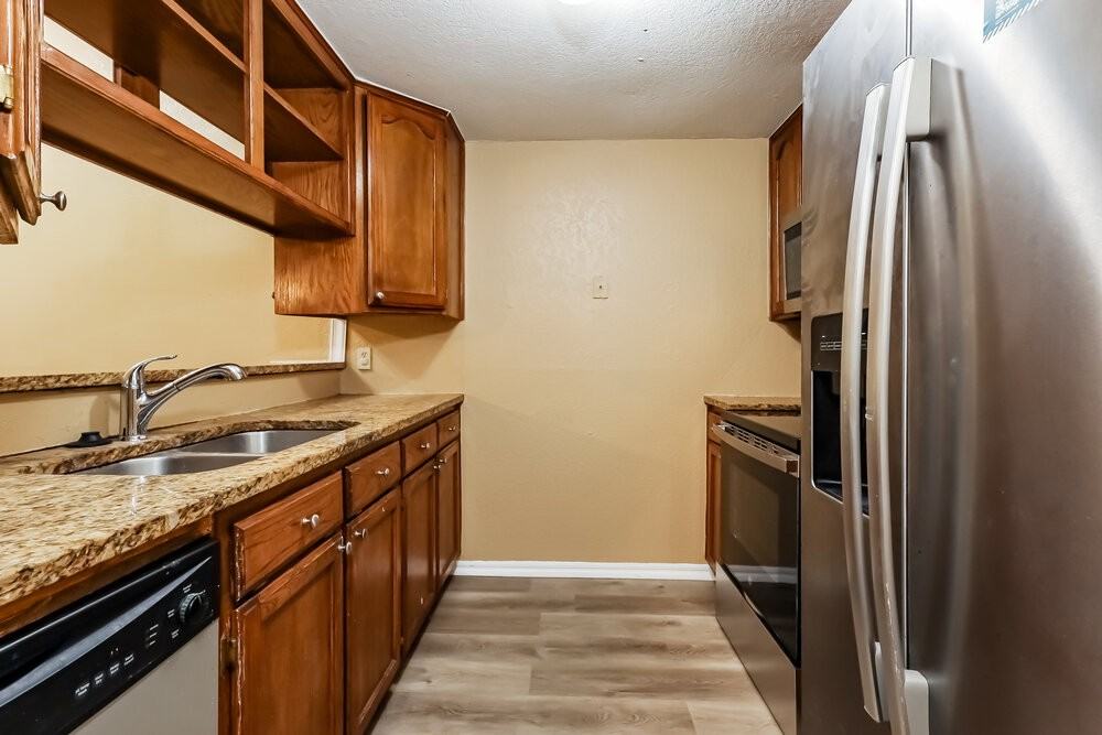 2120 Briarcliff Dr - Photo 7 of 17