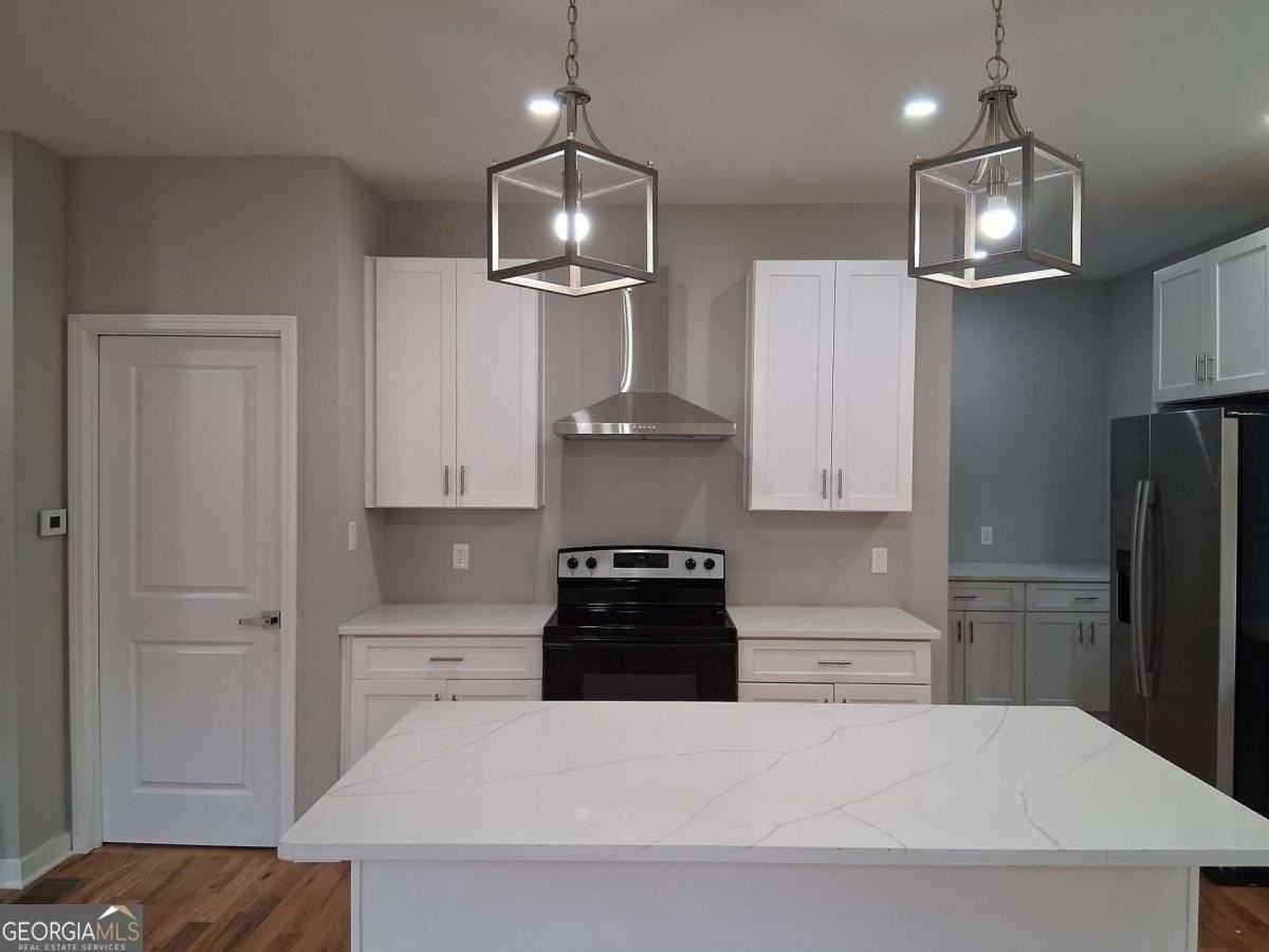 3175 Tackett Rd - Photo 5 of 26