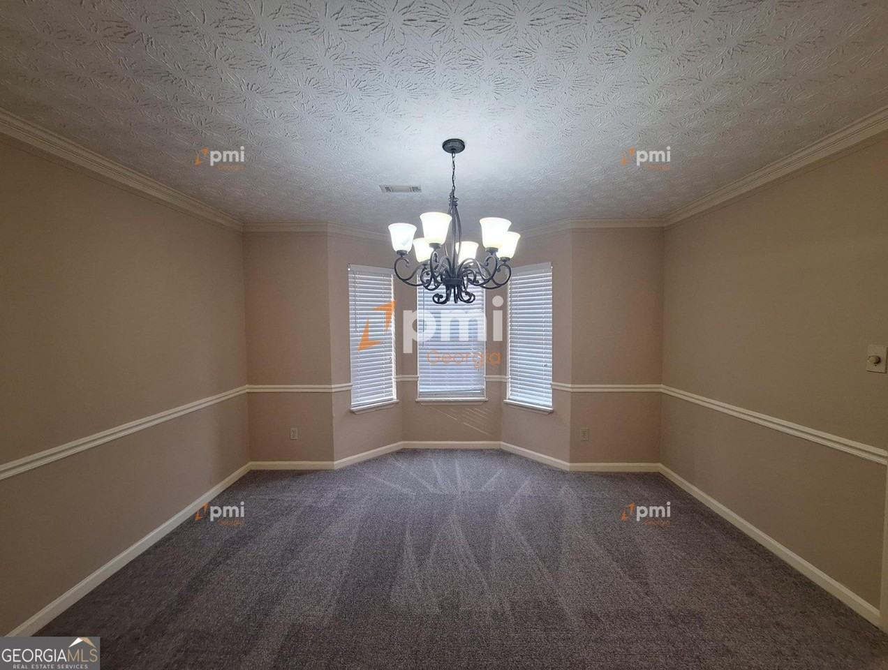 160 Braelinn Ct - Photo 3 of 22