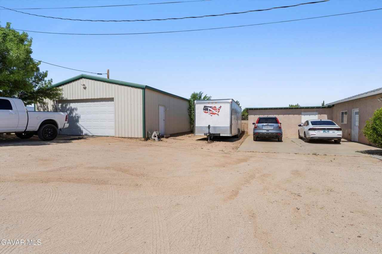 42409 12th St W - Photo 3 of 20