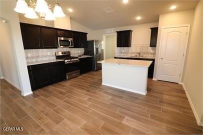 12964 Runway Ave - Photo 3 of 8