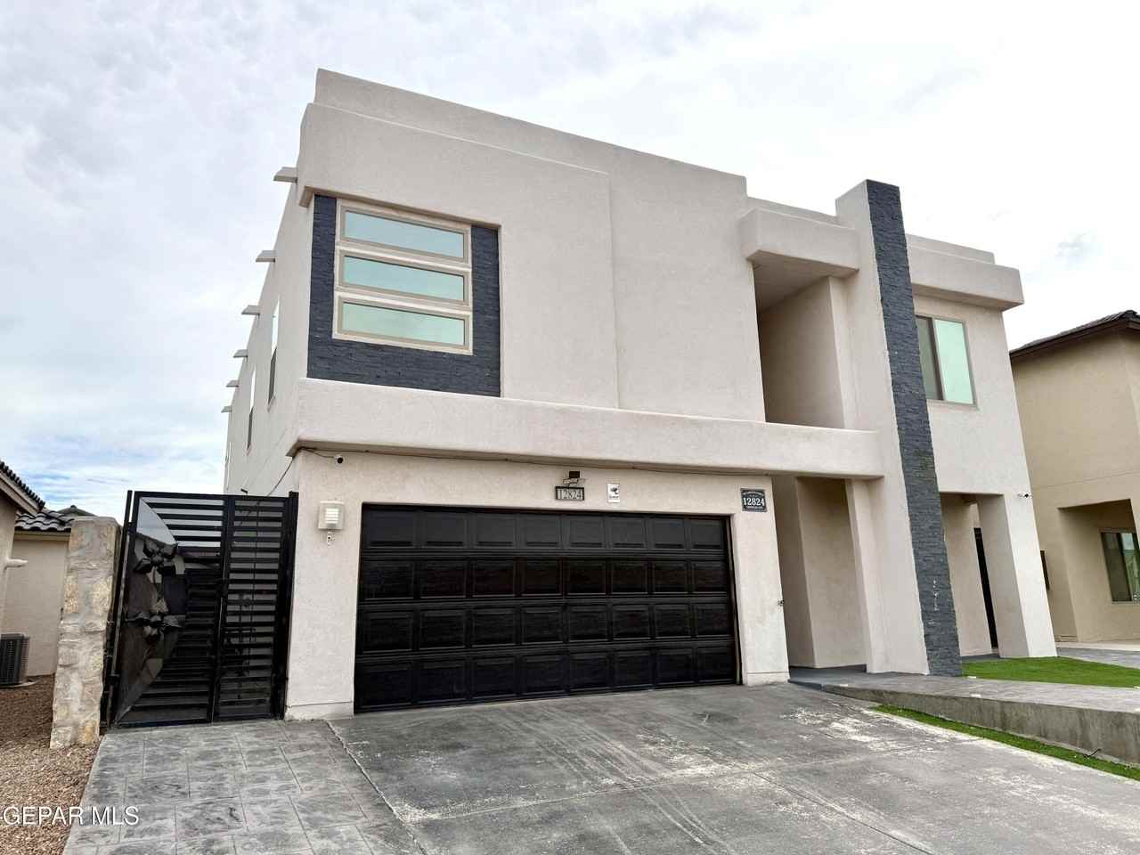 12824 Linstead Ave - Photo 2 of 46