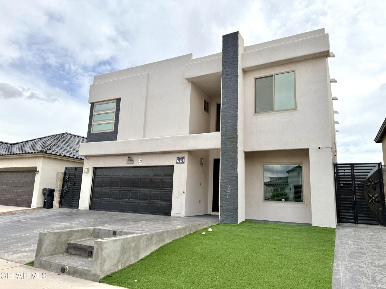 12824 Linstead Ave - Photo 3 of 46