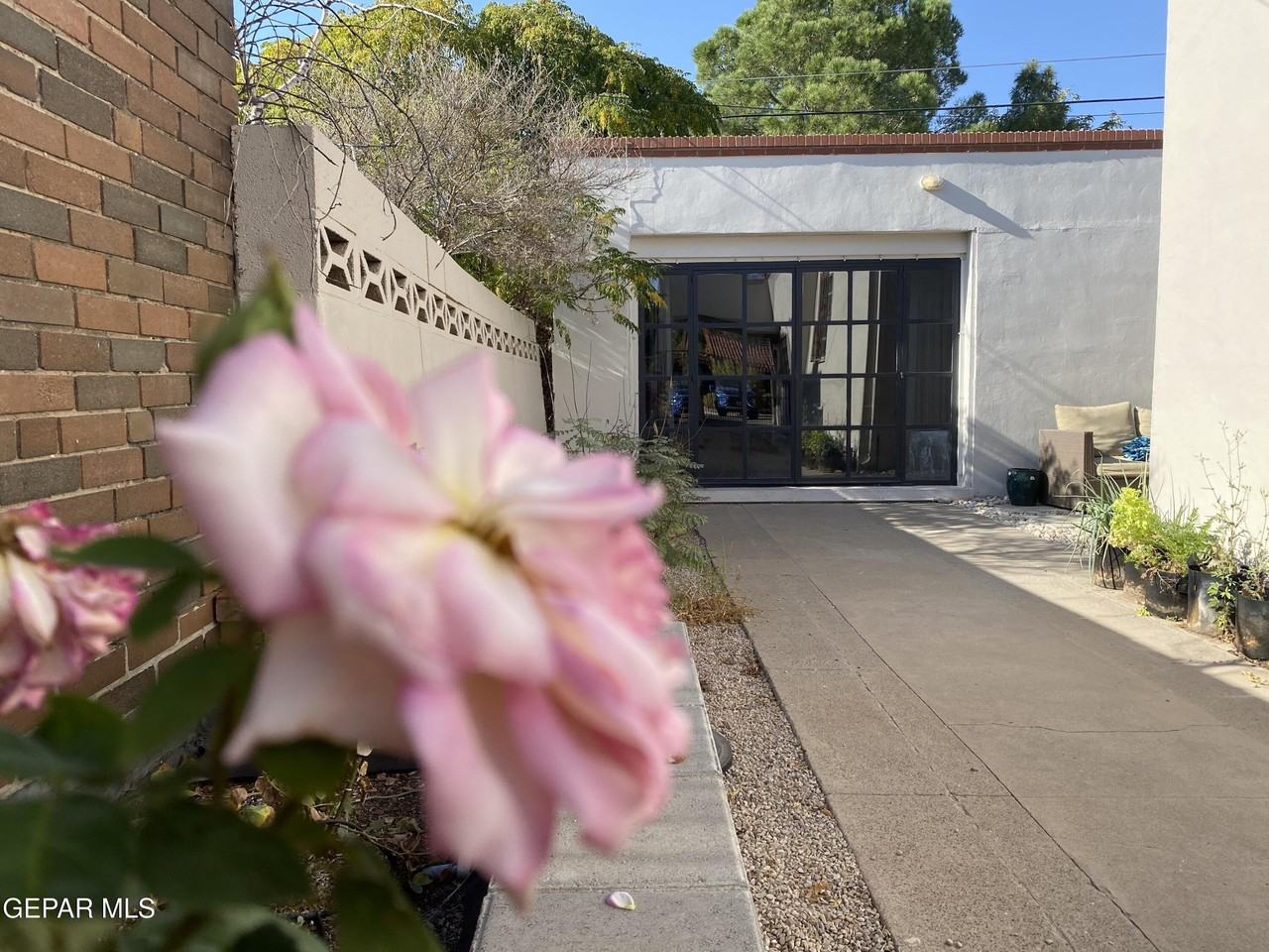 603 Mississippi Ave Unit 2 #2 - Photo 2 of 20