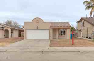 featured image of 449 Valle Calido Dr