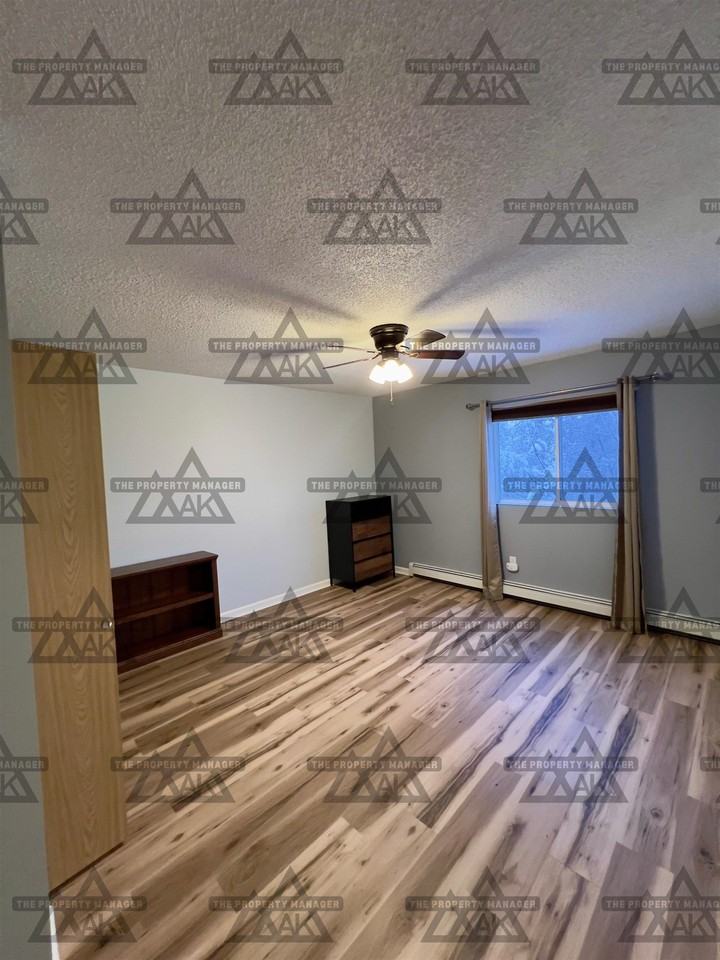 79 Slater Dr - Photo 7 of 11