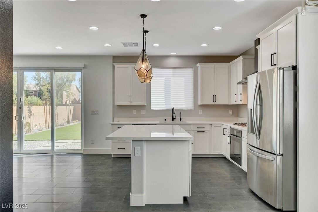 4111 Enchanting Sky Ave - Photo 6 of 39