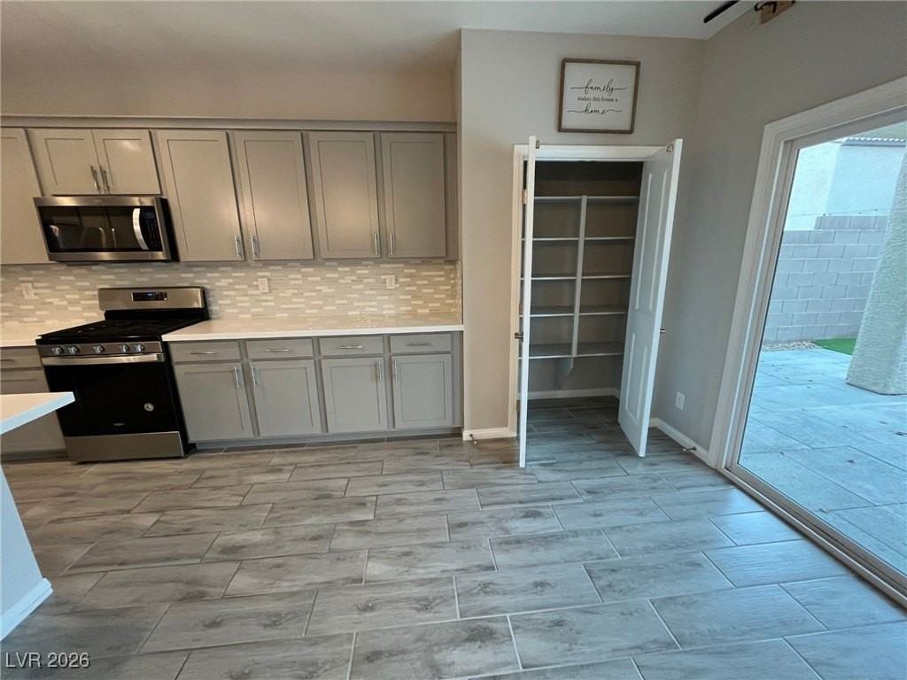 9918 Topaz Peak Ct - Photo 3 of 15