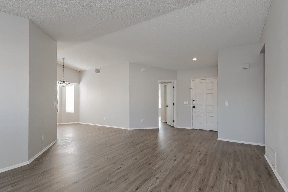 10231 E Calle Del Este - Photo 3 of 16