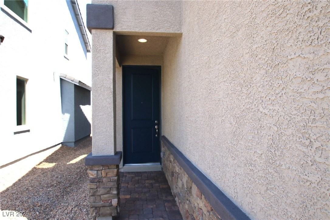 5520 Bonita Park Ct - Photo 3 of 33