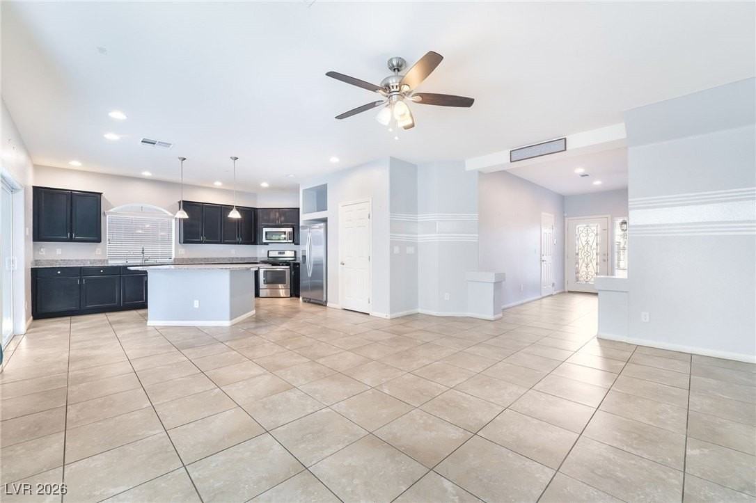 5793 Rolling Dale Ave - Photo 4 of 41