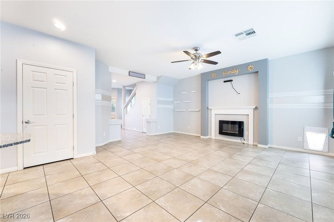 5793 Rolling Dale Ave - Photo 5 of 41