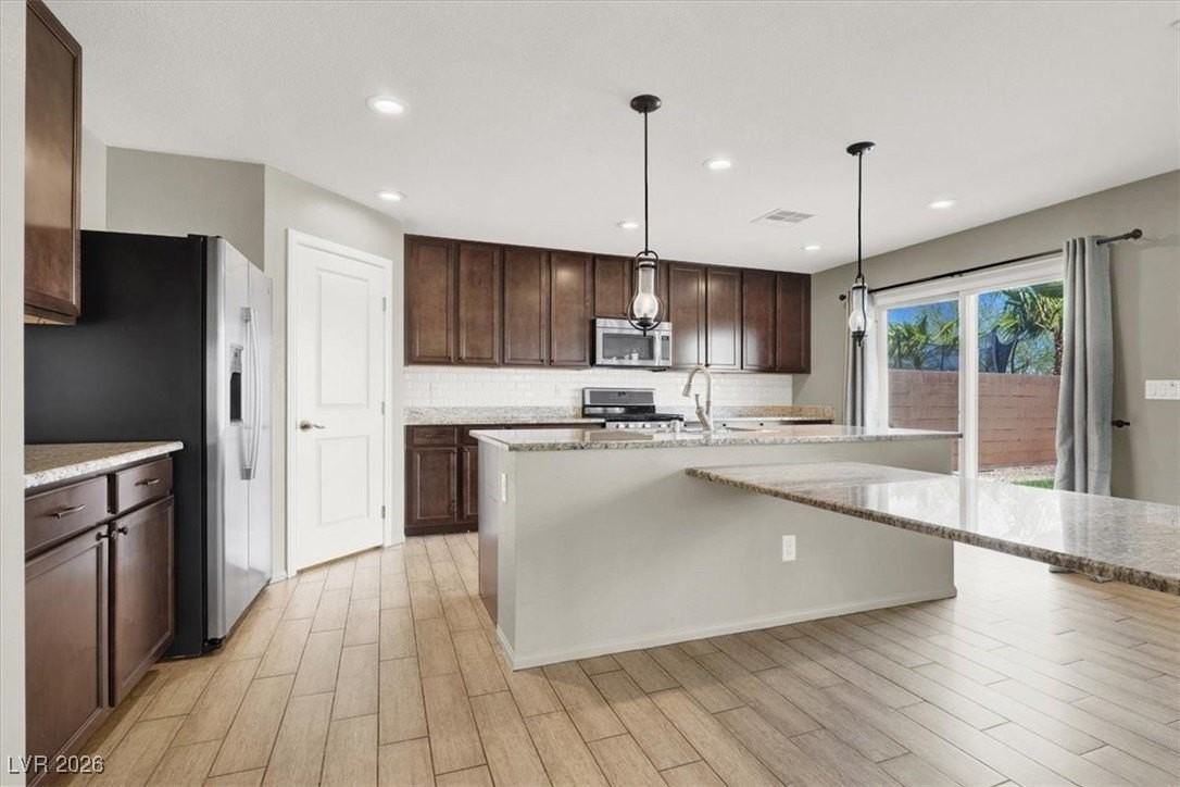 7858 Trappers Ridge Ave - Photo 5 of 23