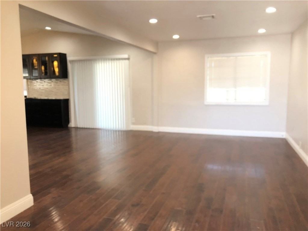 6456 Alomar Ave - Photo 3 of 46