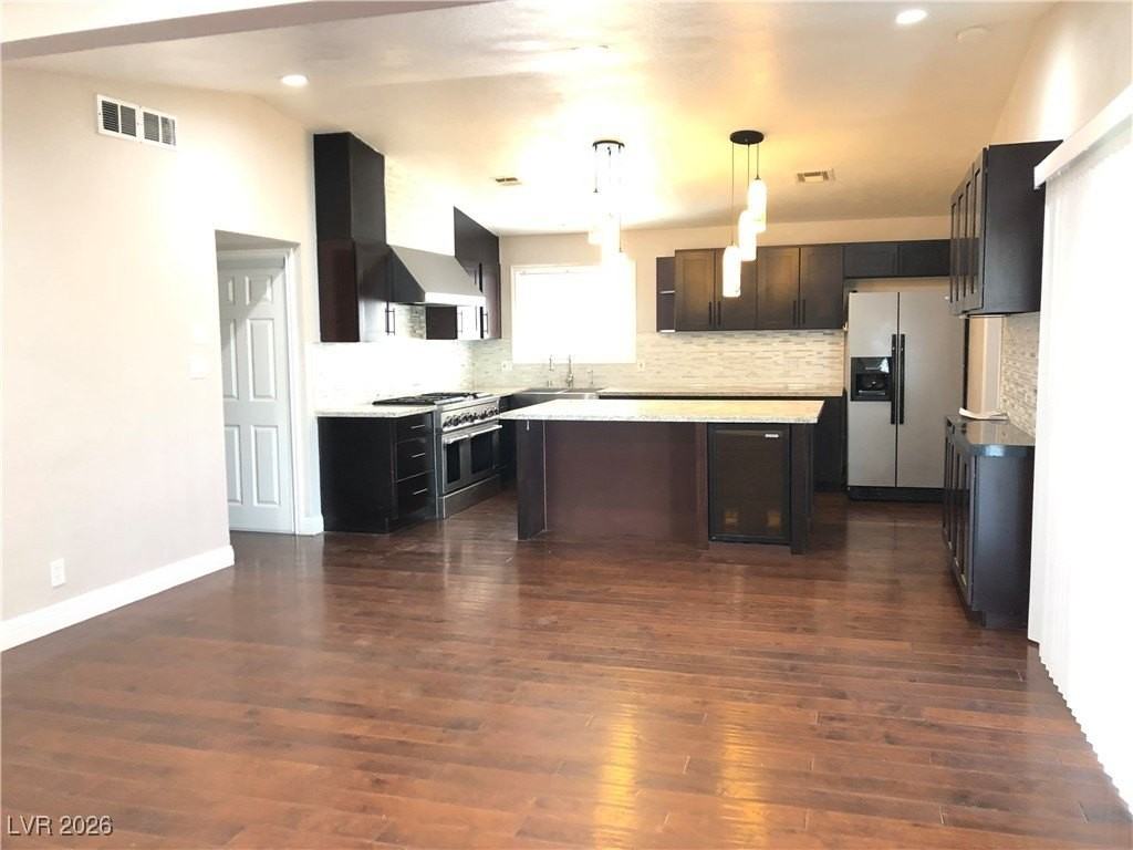 6456 Alomar Ave - Photo 6 of 46