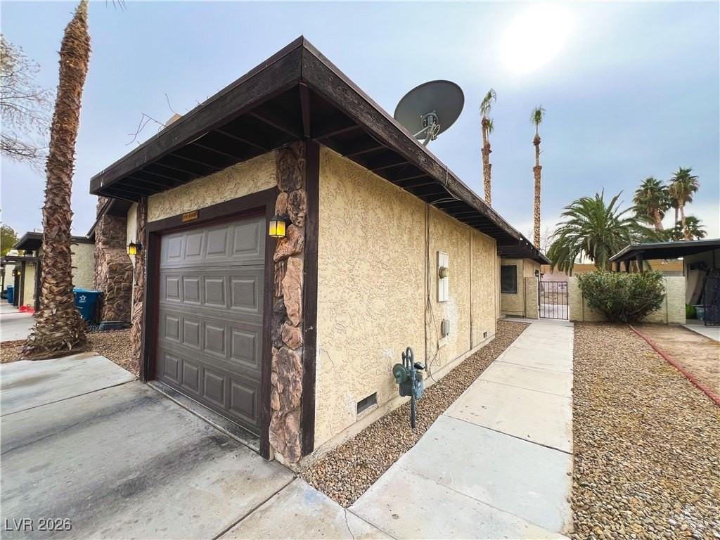 2725 Karen Ave - Photo 6 of 50