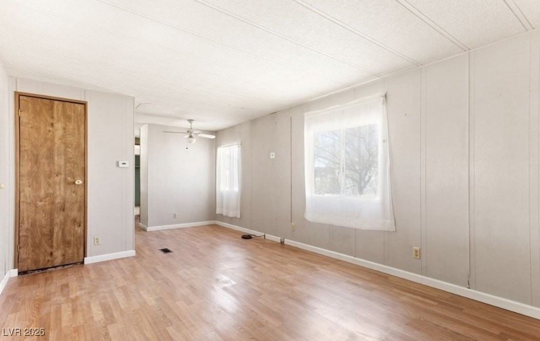 1240 S Comstock Cir W - Photo 3 of 12