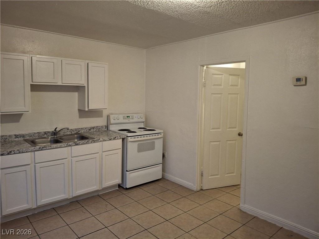 1007 C St #3 - Photo 7 of 11