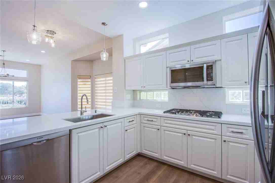 2660 Crown Ridge Dr - Photo 3 of 50