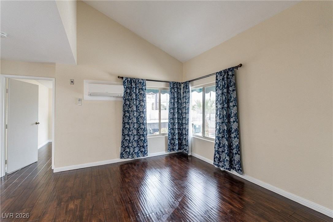 450 Elm Dr #206 - Photo 4 of 28