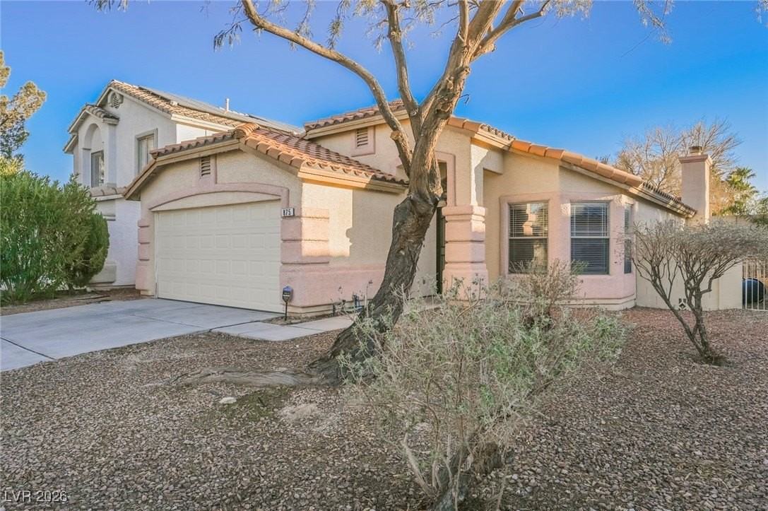 875 Wallach Ave - Photo 2 of 40