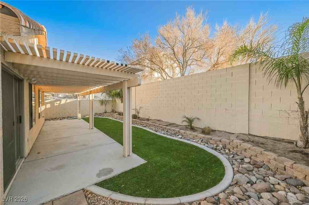 875 Wallach Ave - Photo 6 of 40