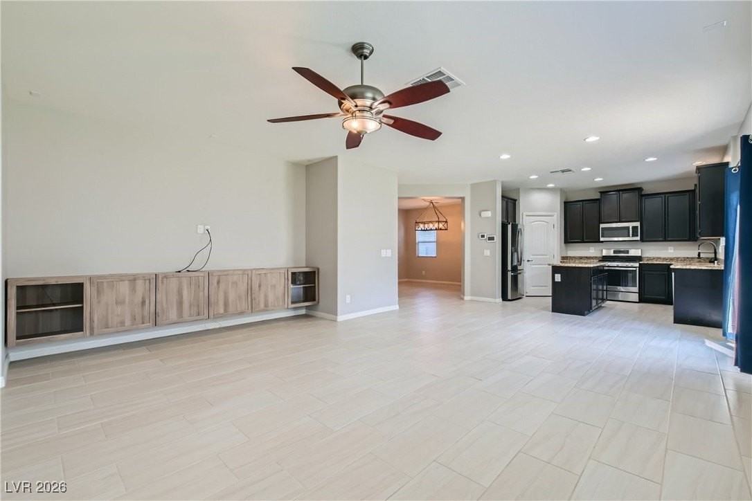 9137 Sea Mink Ave - Photo 5 of 27