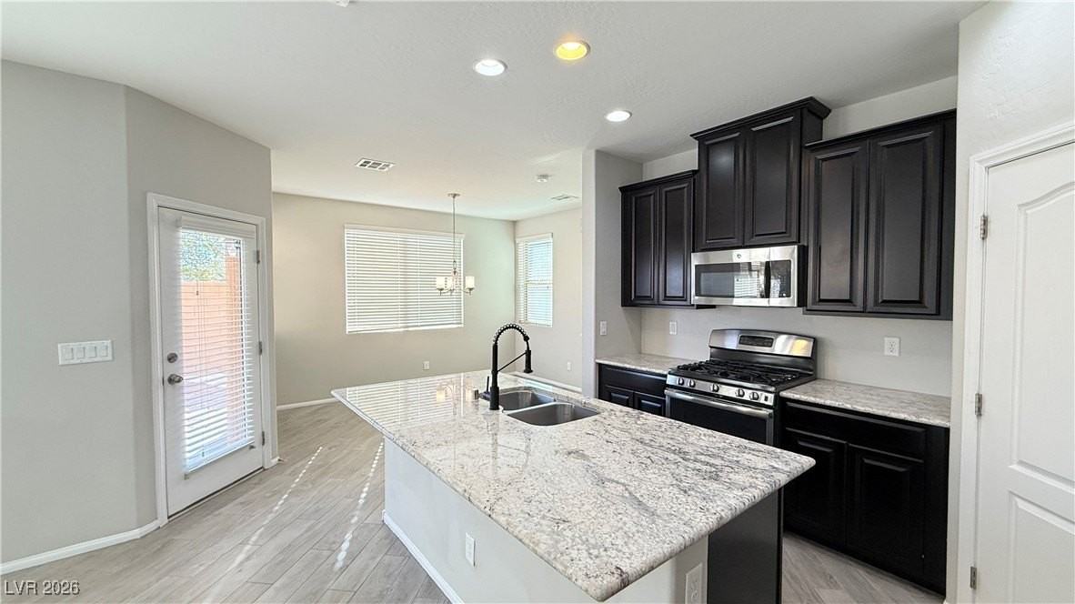 427 Imperial Topaz Rd - Photo 7 of 39