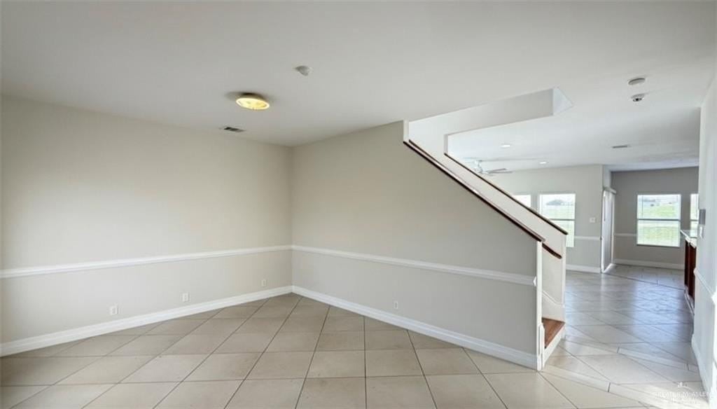 3550 Los Lagos Dr - Photo 3 of 24